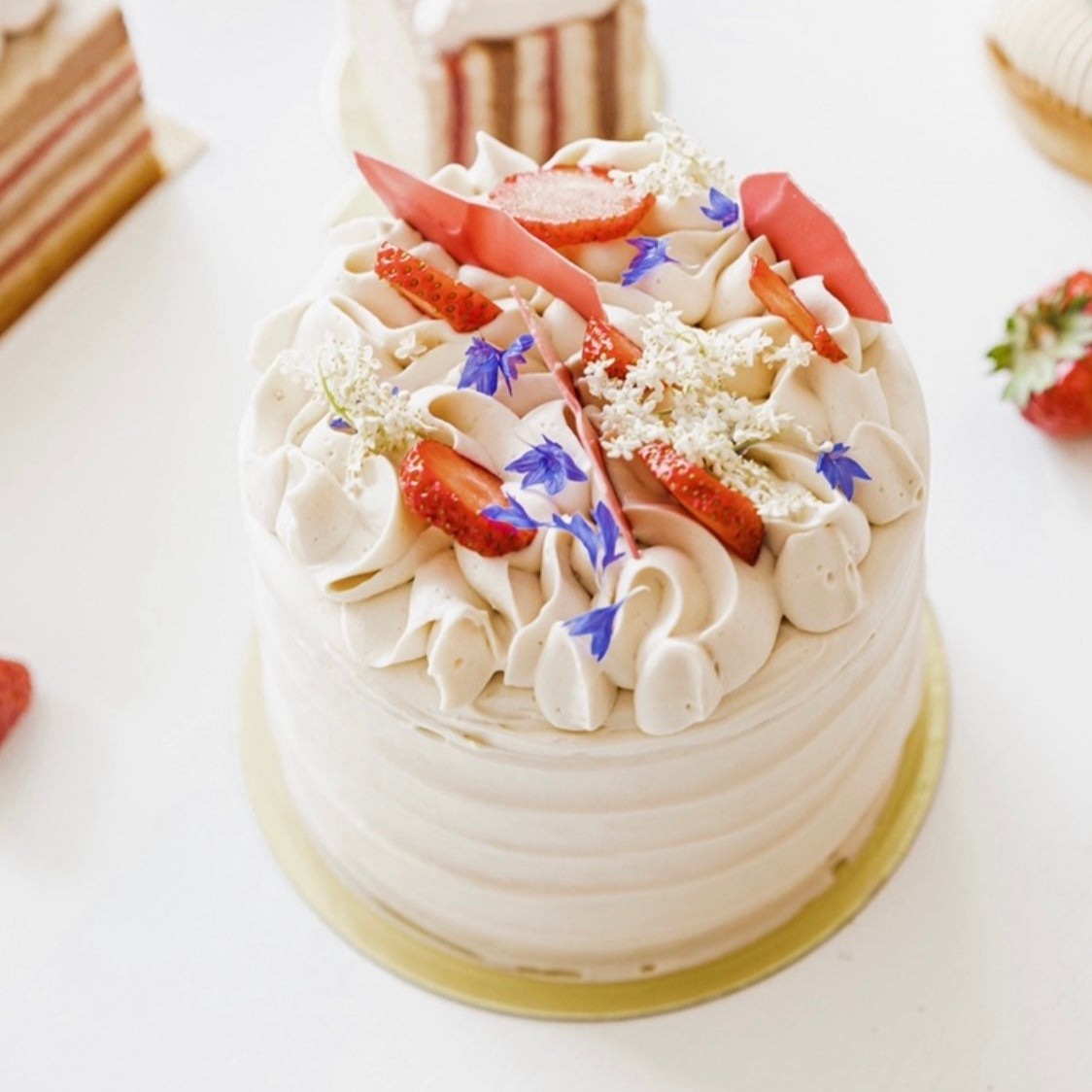 Gâteau monté fraise du Québec, vanille et citronnelle